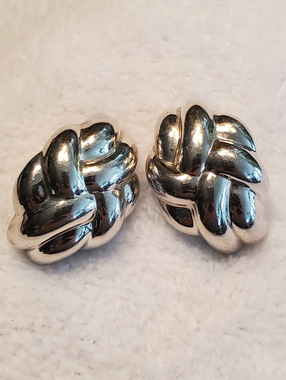 Vintage 925 Sterling Silver puff knot earrings pierced
